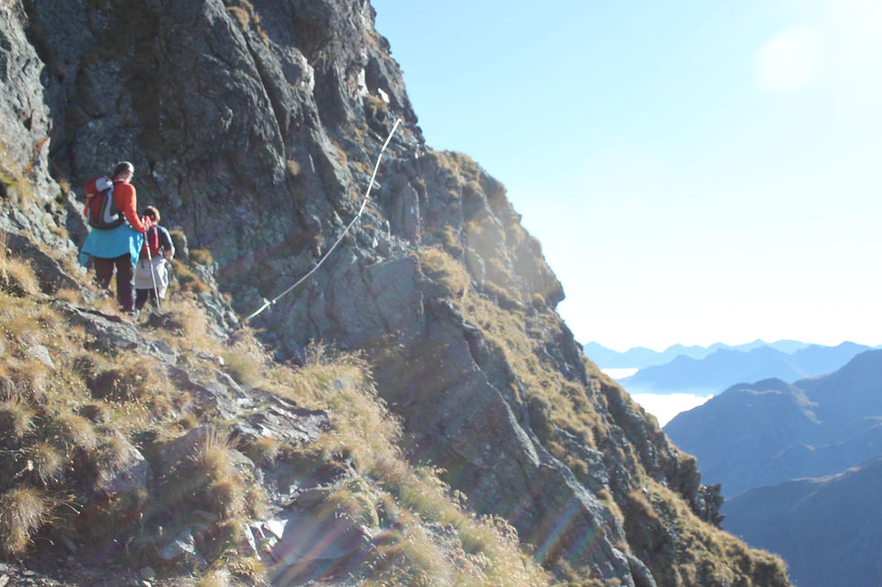 Seilversicherte Passage beim Aufstieg zum Petzeck